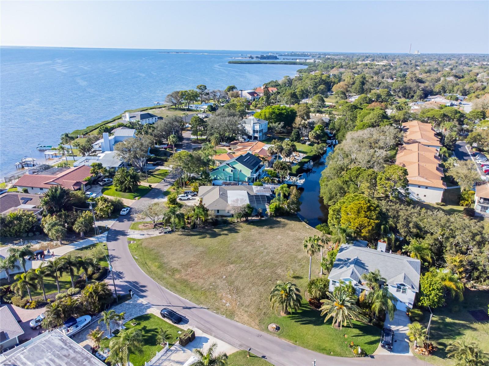 S FLORIDA AVE, TARPON SPRINGS, FL, 34689