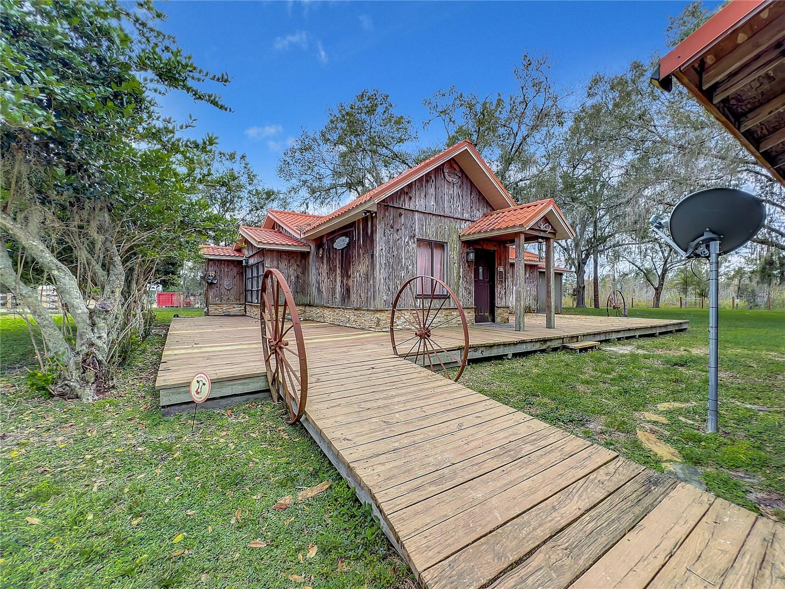 11350 OLD GRADE RD, POLK CITY, FL, 33868