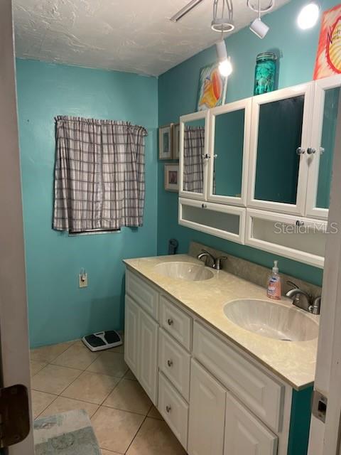 130 H H Burch RD, OAK HILL, FL, 32759