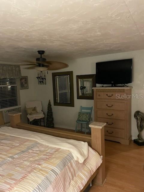 130 H H Burch RD, OAK HILL, FL, 32759