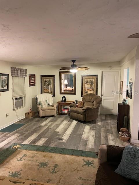 130 H H Burch RD, OAK HILL, FL, 32759