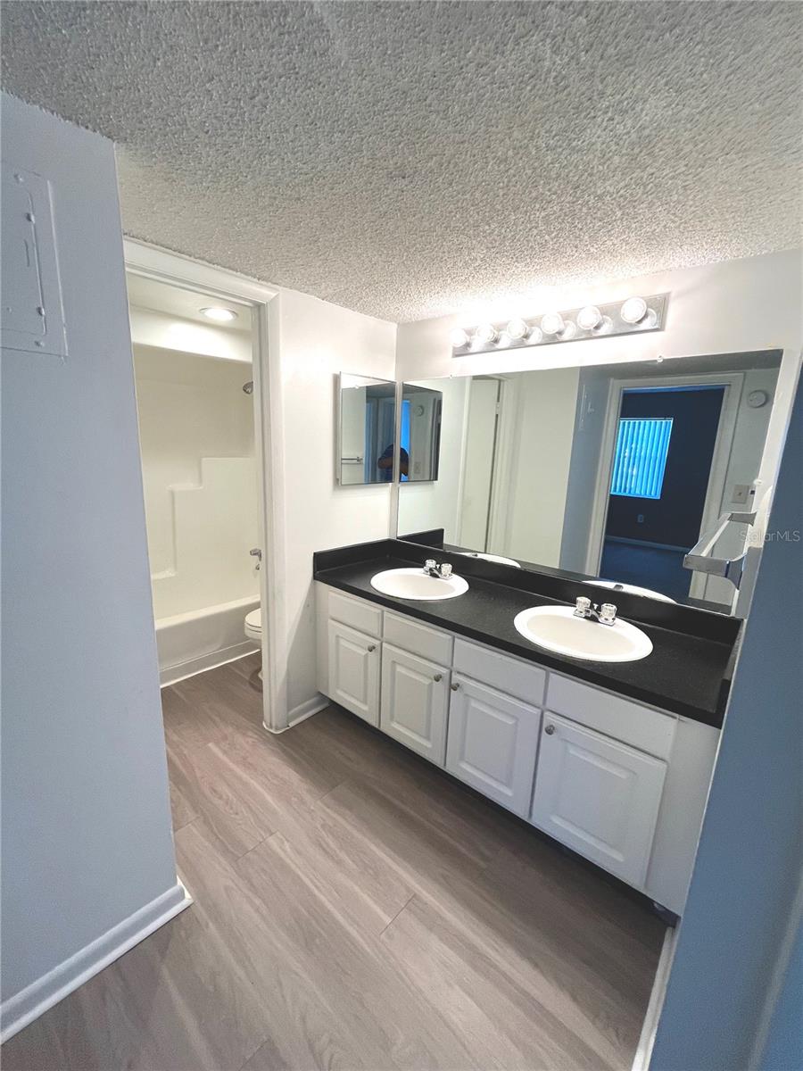 2503 N ALAFAYA TRL #4, ORLANDO, FL, 32826