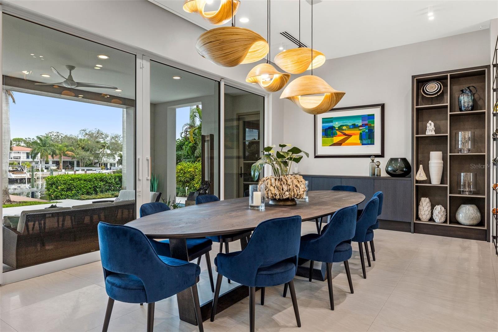 851 BRIGHTWATERS BLVD NE, ST PETERSBURG, FL, 33704