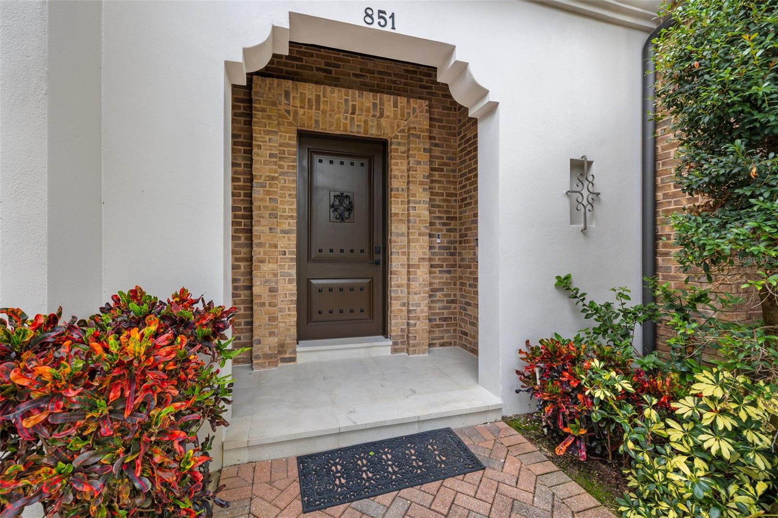 851 BRIGHTWATERS BLVD NE, ST PETERSBURG, FL, 33704