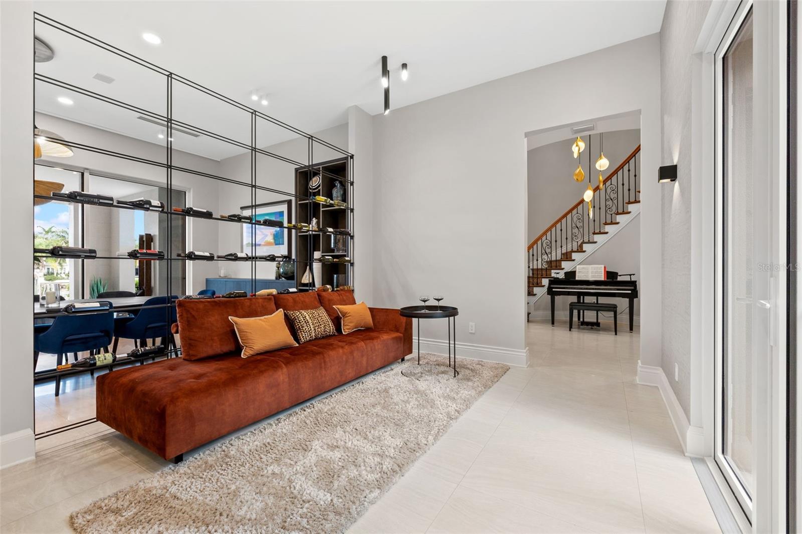 851 BRIGHTWATERS BLVD NE, ST PETERSBURG, FL, 33704