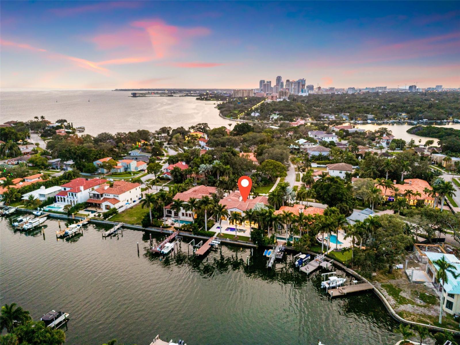 851 BRIGHTWATERS BLVD NE, ST PETERSBURG, FL, 33704