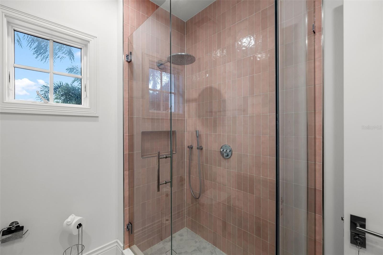 851 BRIGHTWATERS BLVD NE, ST PETERSBURG, FL, 33704