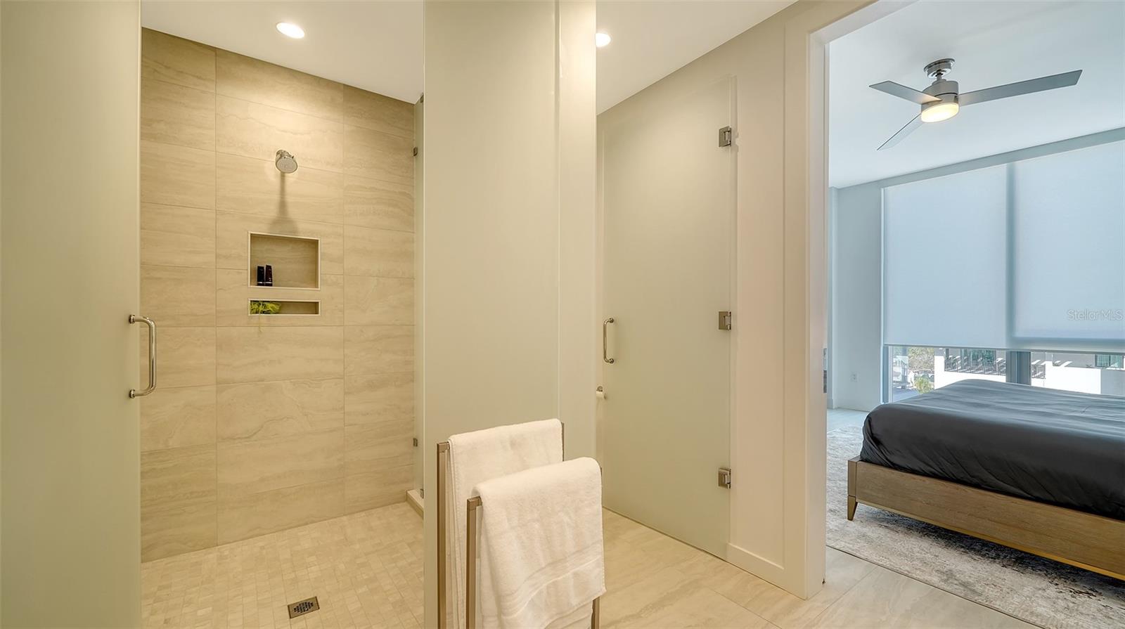 301 QUAY COMMONS DR #704, SARASOTA, FL, 34236