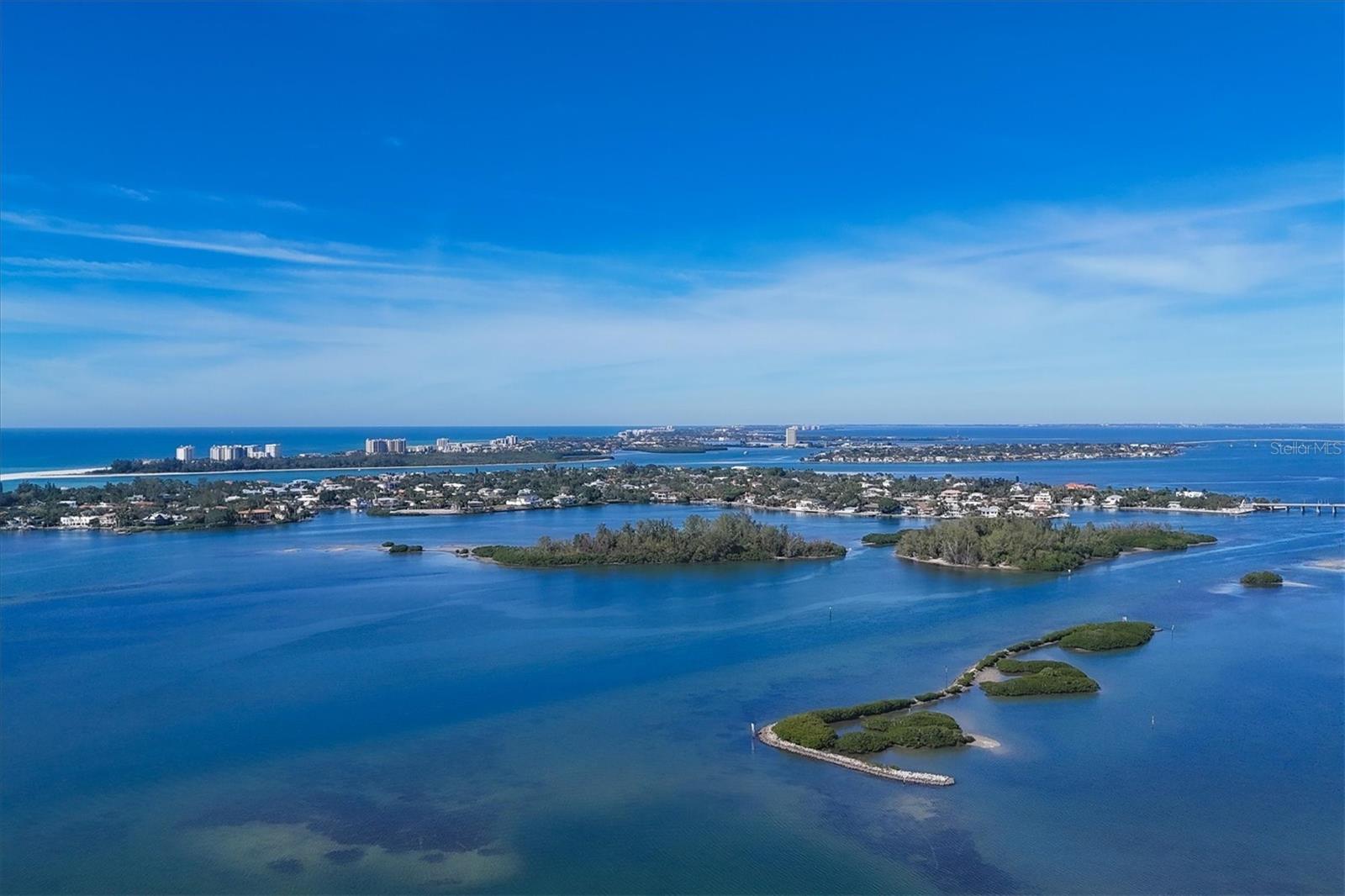 1136 N LAKE SHORE DR, SARASOTA, FL, 34231