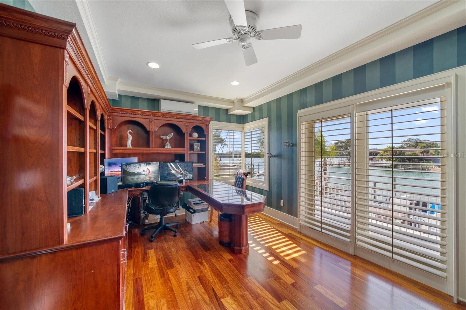 42 MIDWAY IS, CLEARWATER, FL, 33767