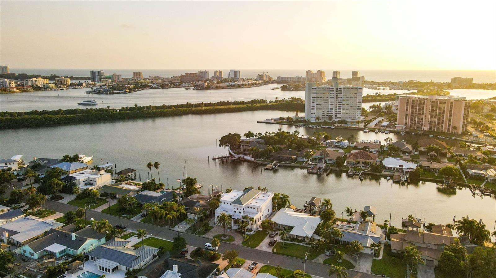 42 MIDWAY IS, CLEARWATER, FL, 33767