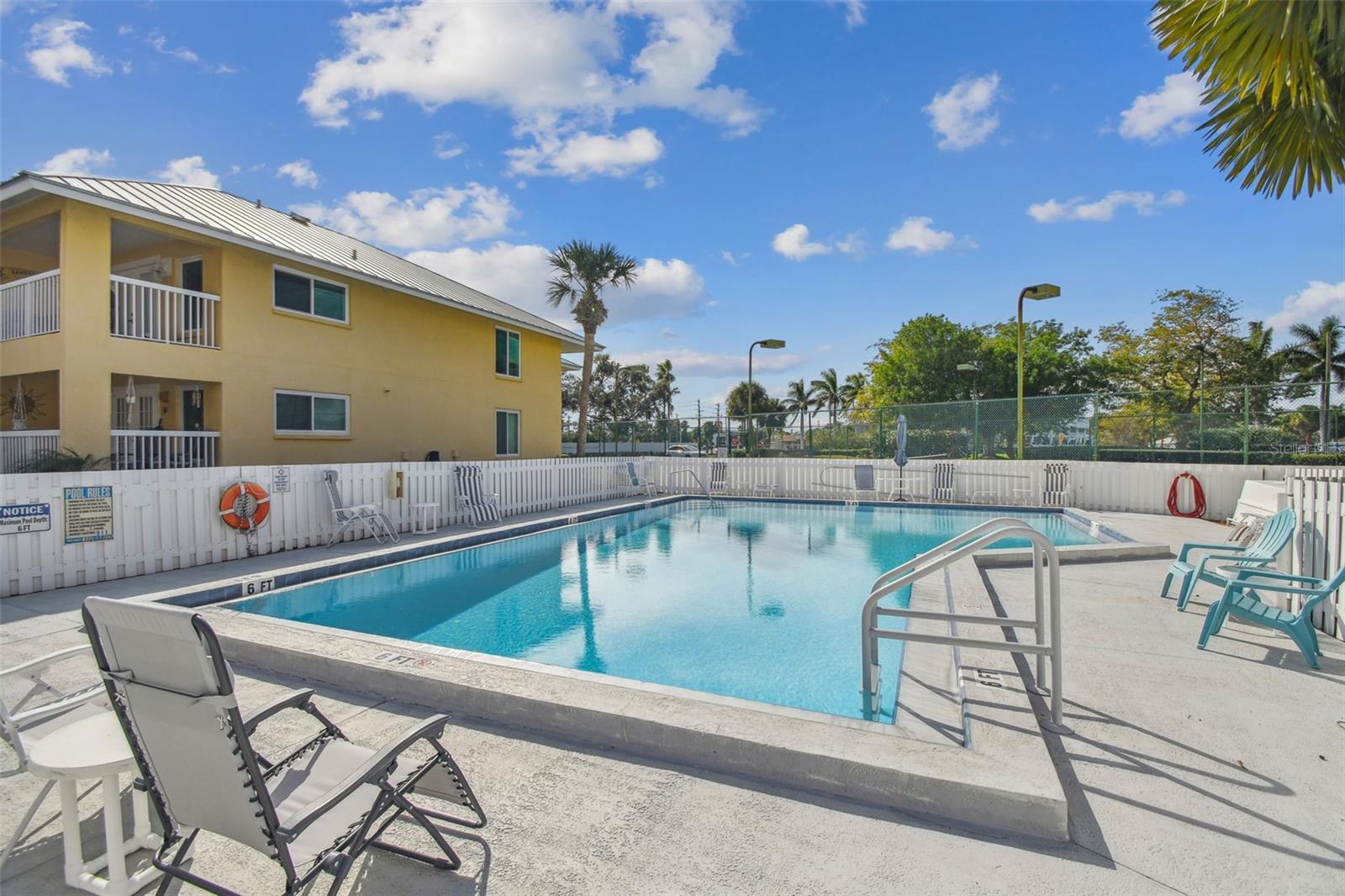 1125 PINELLAS BAYWAY S #302, TIERRA VERDE, FL, 33715