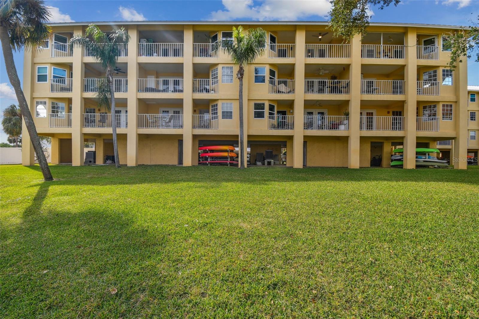 1125 PINELLAS BAYWAY S #302, TIERRA VERDE, FL, 33715