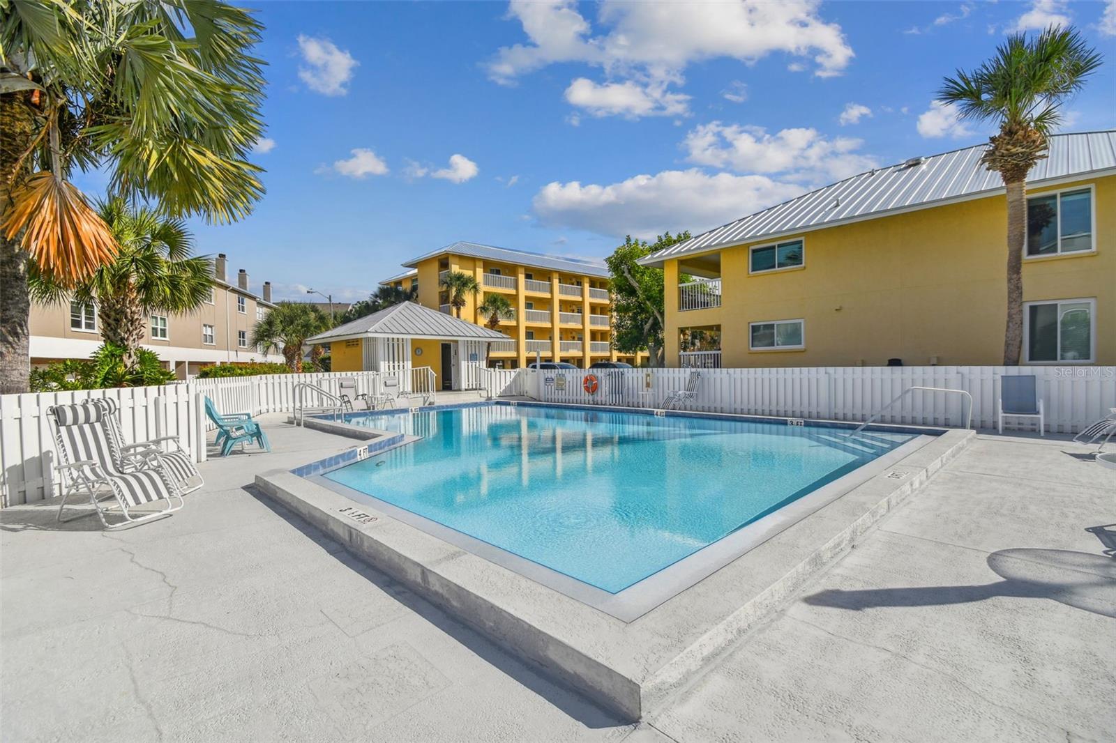 1125 PINELLAS BAYWAY S #302, TIERRA VERDE, FL, 33715