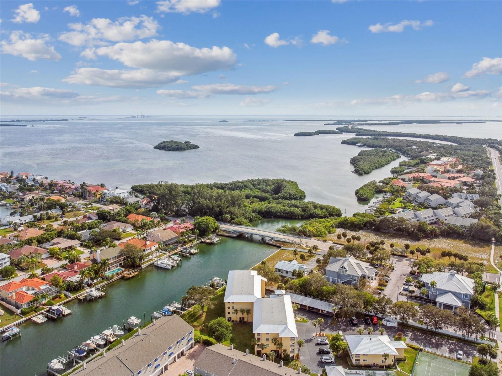 1125 PINELLAS BAYWAY S #302, TIERRA VERDE, FL, 33715