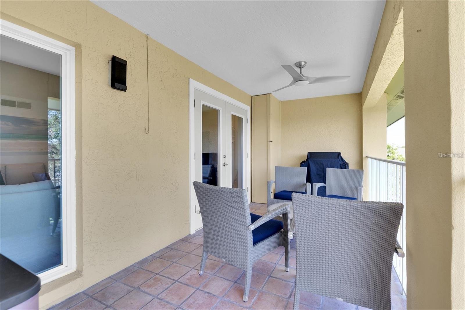 1125 PINELLAS BAYWAY S #302, TIERRA VERDE, FL, 33715