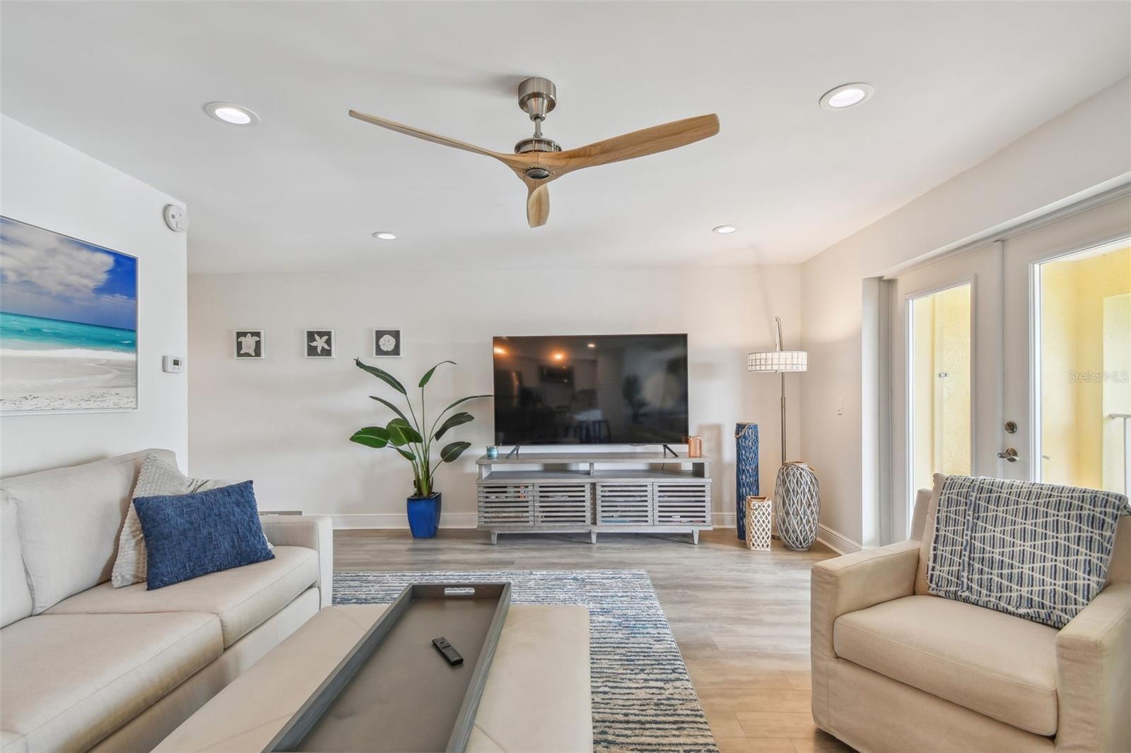 1125 PINELLAS BAYWAY S #302, TIERRA VERDE, FL, 33715