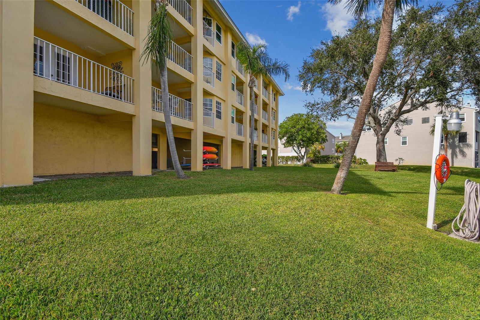 1125 PINELLAS BAYWAY S #302, TIERRA VERDE, FL, 33715