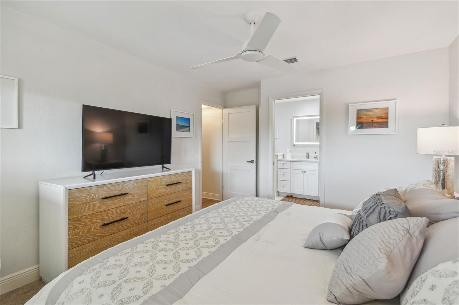 1125 PINELLAS BAYWAY S #302, TIERRA VERDE, FL, 33715