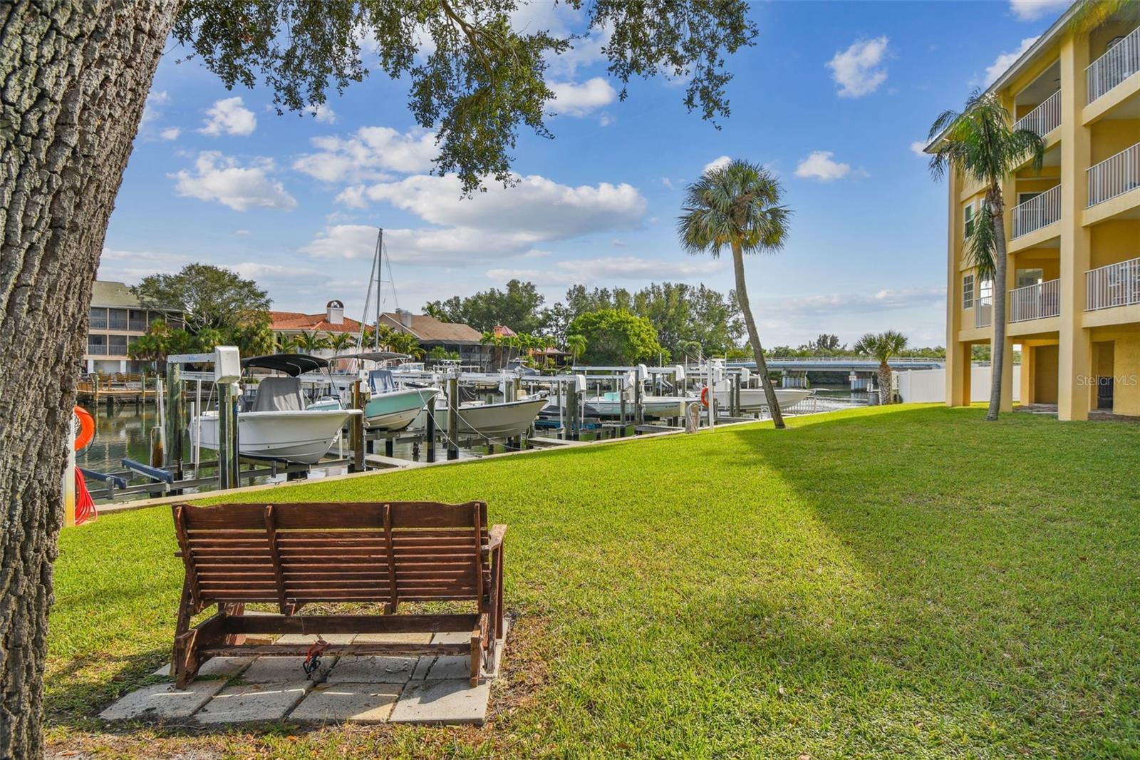 1125 PINELLAS BAYWAY S #302, TIERRA VERDE, FL, 33715