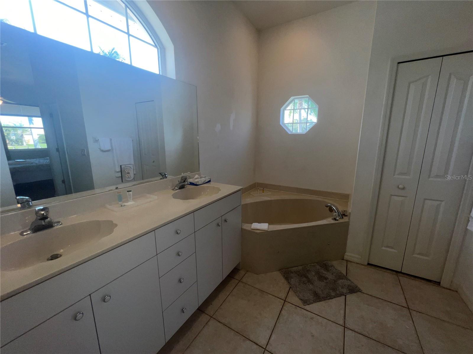 5011 KEY LARGO DR, PUNTA GORDA, FL, 33950