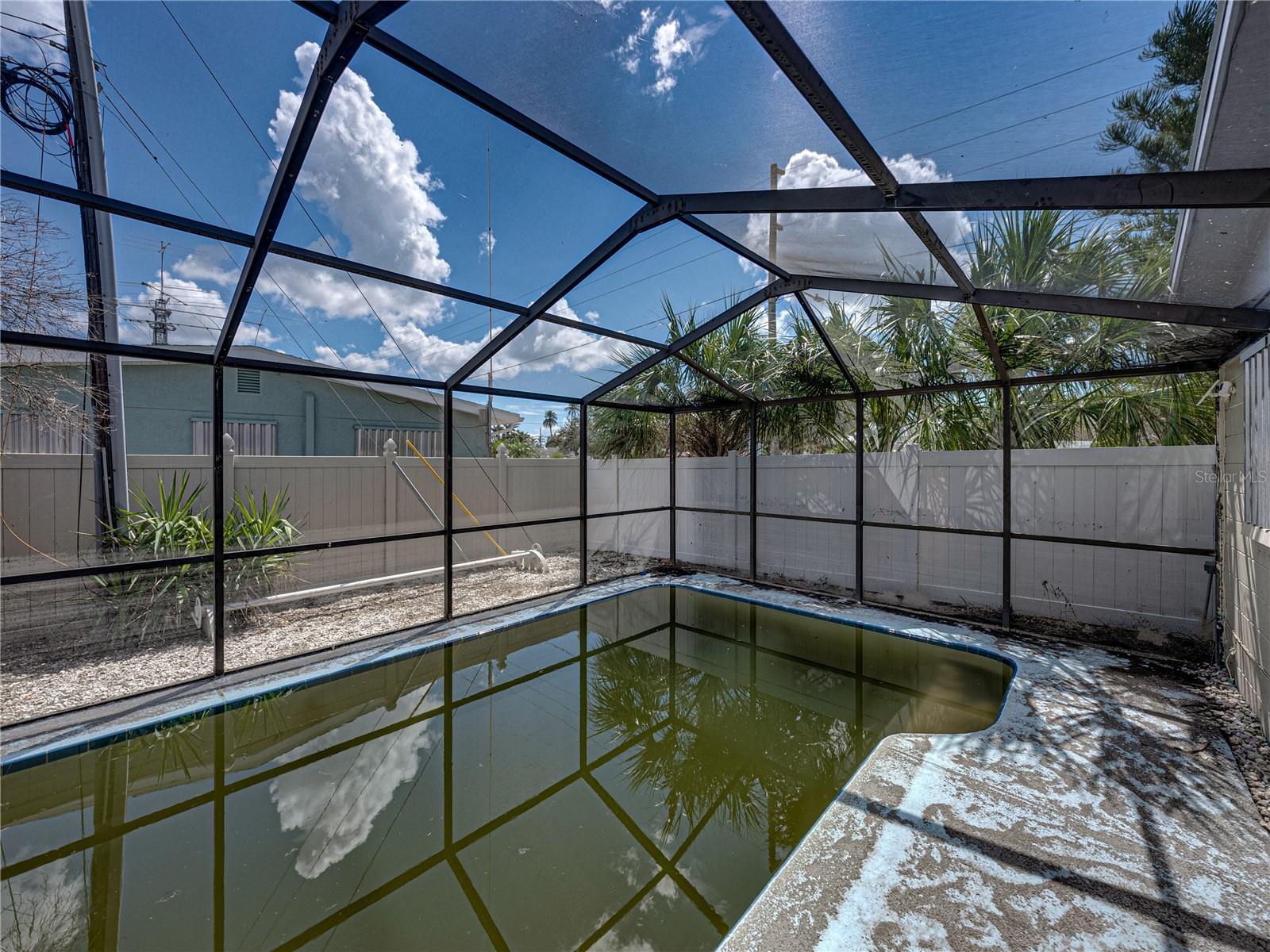 16003 2ND ST E, REDINGTON BEACH, FL, 33708