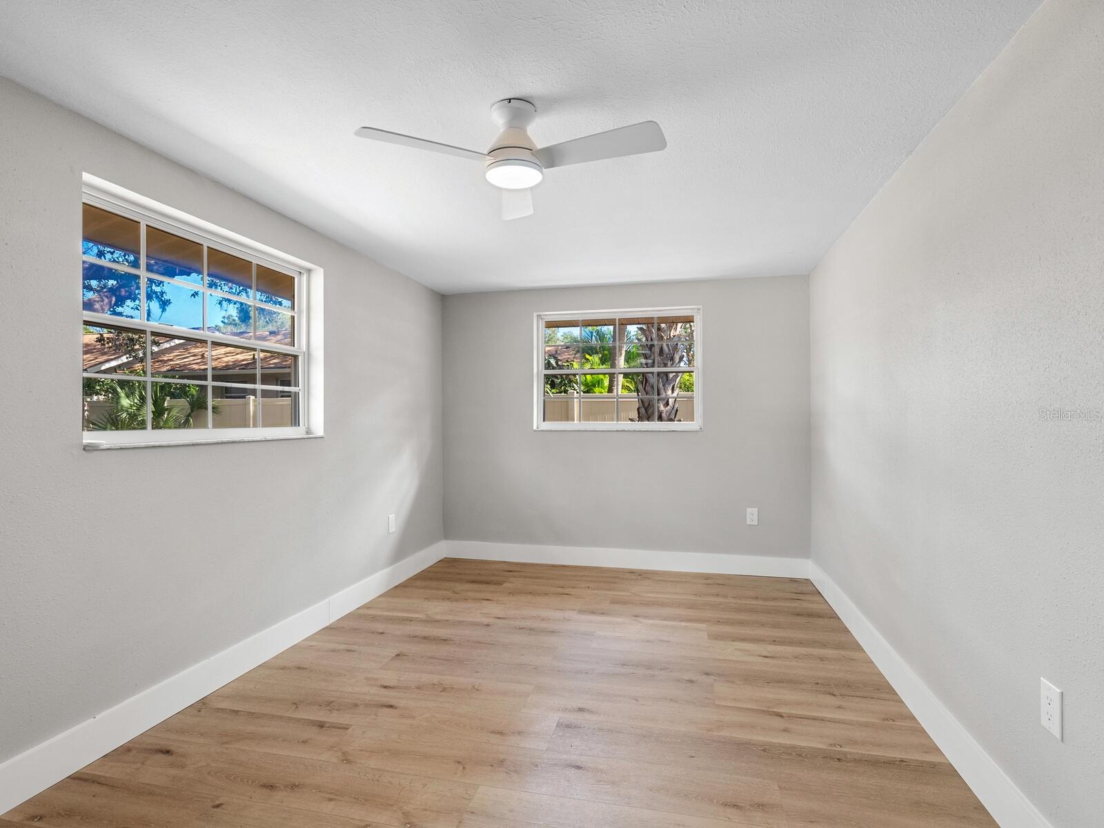 620 N SHADE AVE, SARASOTA, FL, 34237