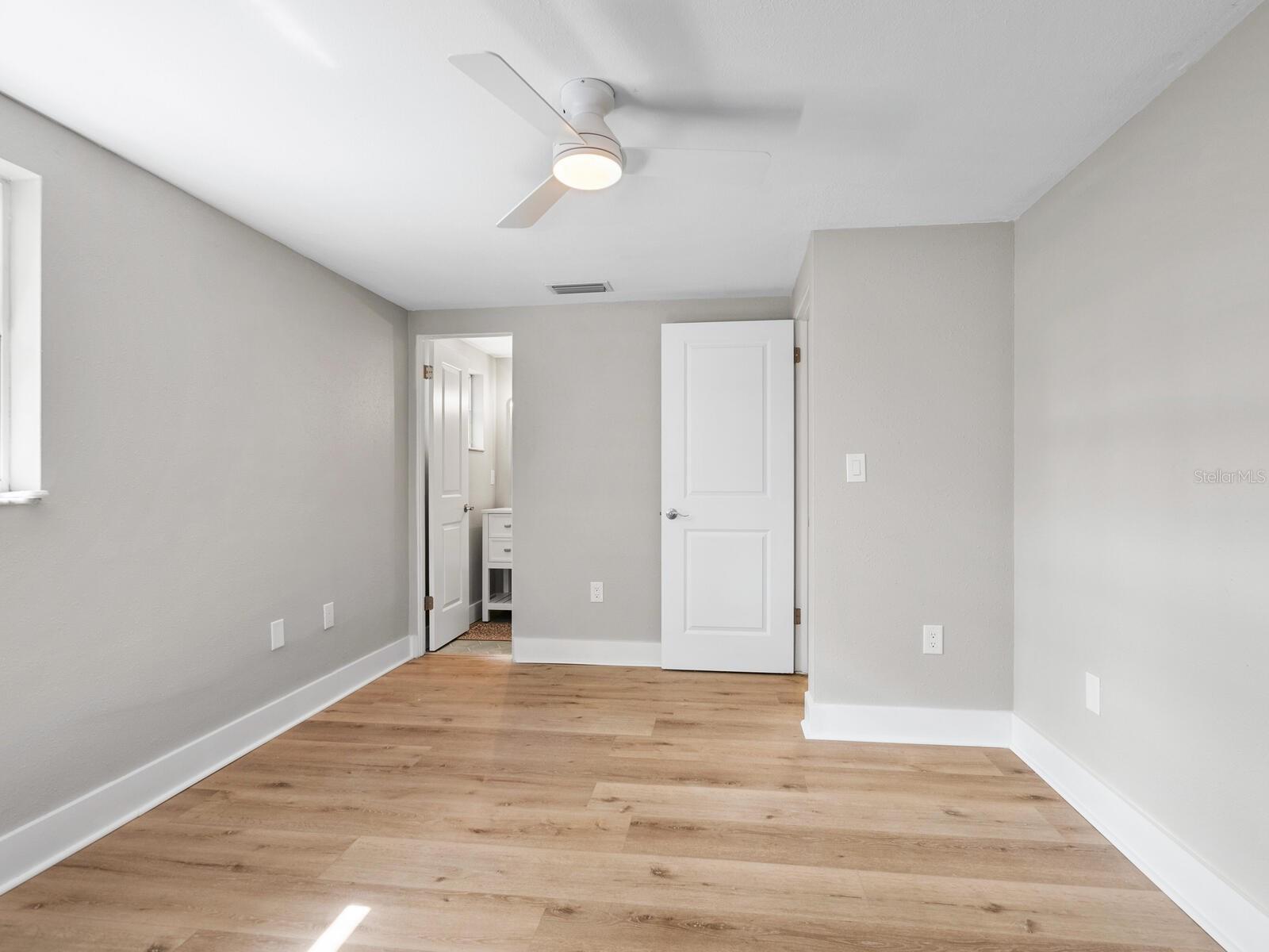 620 N SHADE AVE, SARASOTA, FL, 34237