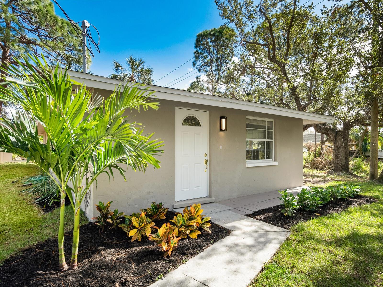 620 N SHADE AVE, SARASOTA, FL, 34237