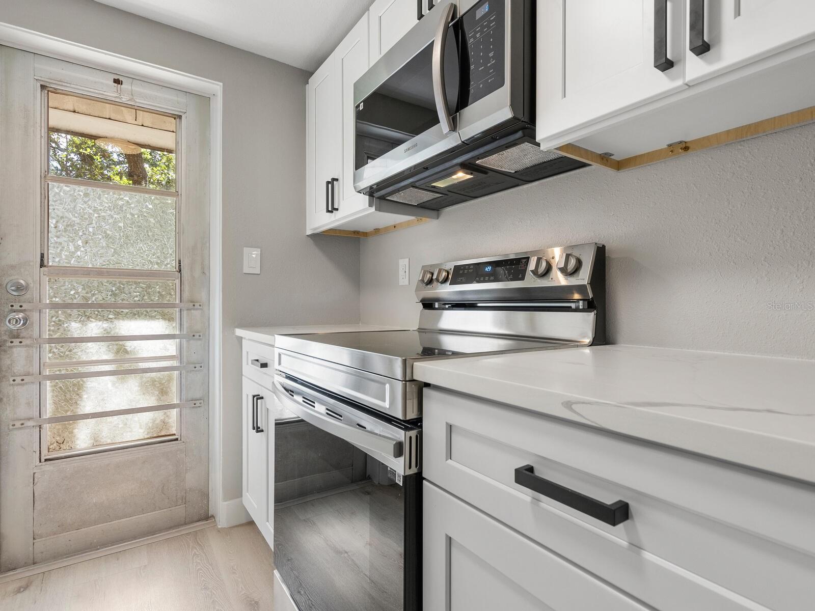 620 N SHADE AVE, SARASOTA, FL, 34237