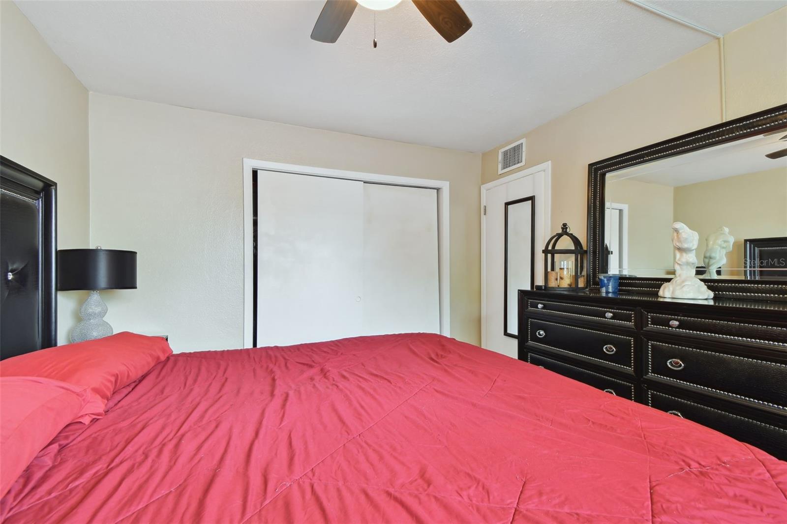 515 129TH AVE E, MADEIRA BEACH, FL, 33708