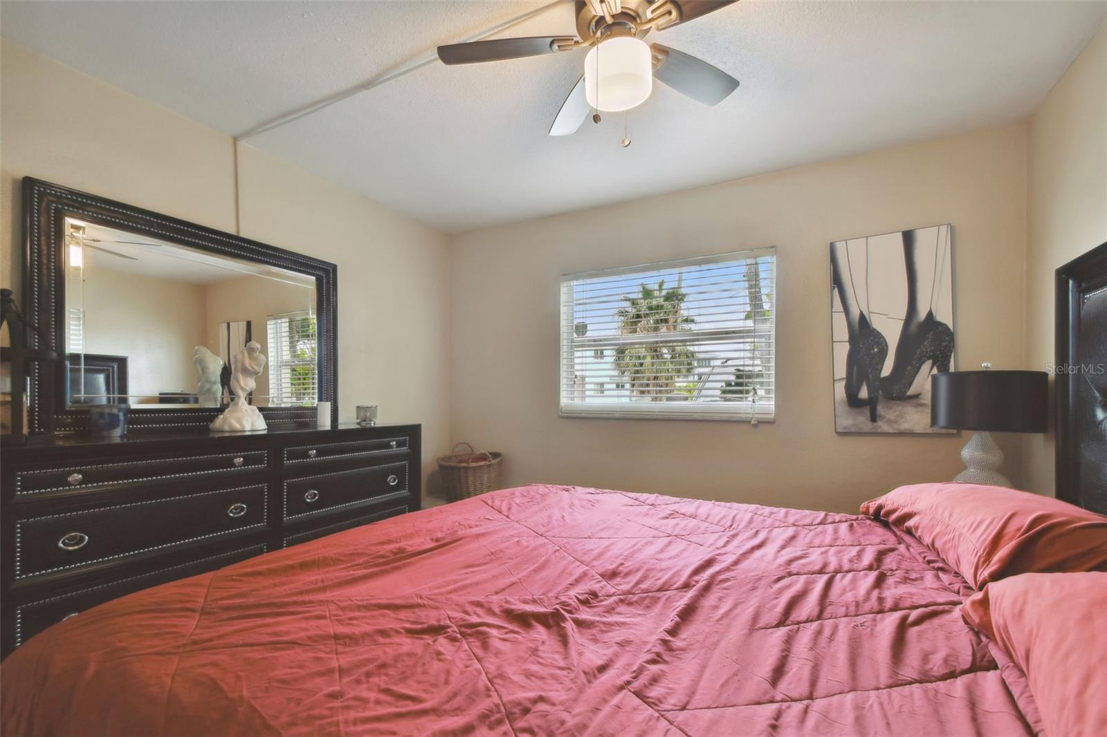 515 129TH AVE E, MADEIRA BEACH, FL, 33708