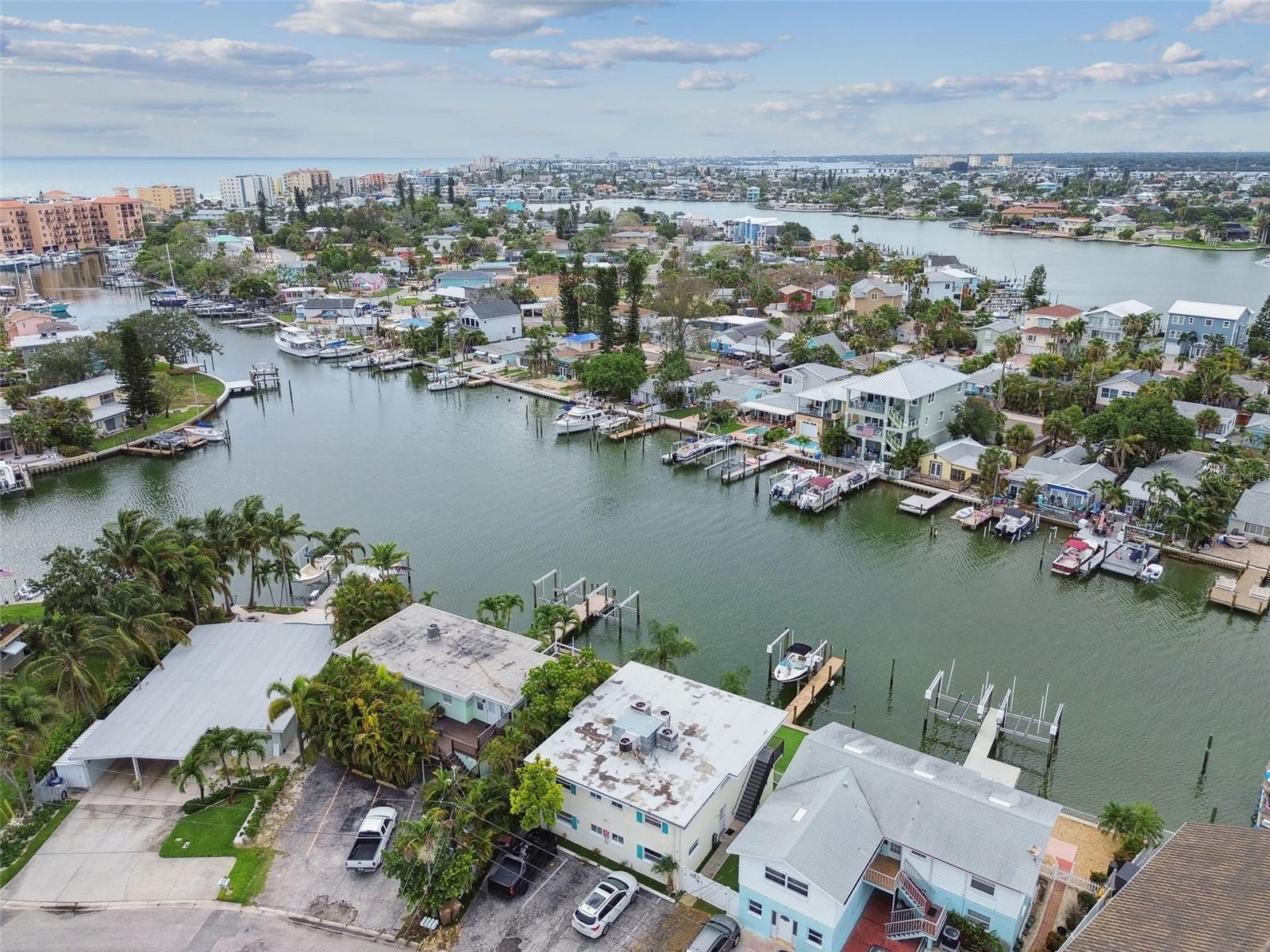 515 129TH AVE E, MADEIRA BEACH, FL, 33708