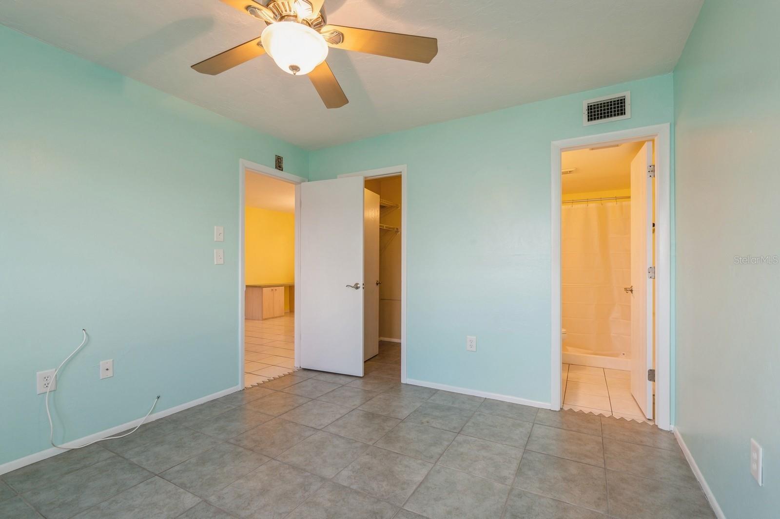 25275 RAMPART BLVD #303, PUNTA GORDA, FL, 33983