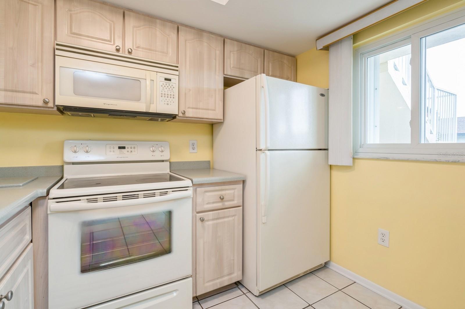 25275 RAMPART BLVD #303, PUNTA GORDA, FL, 33983