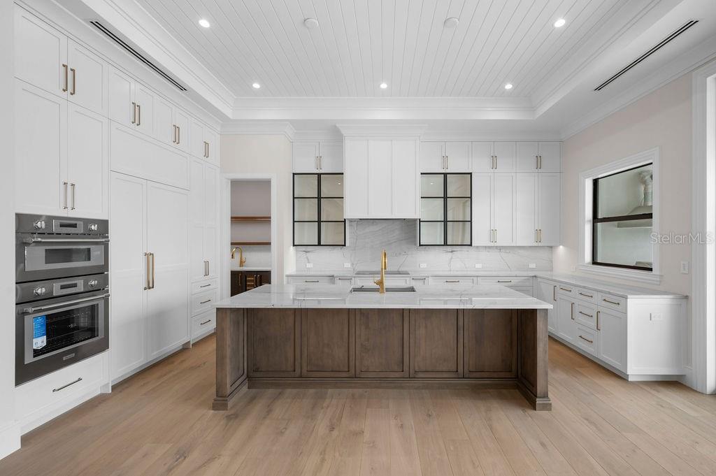 A4592737 Property Photo