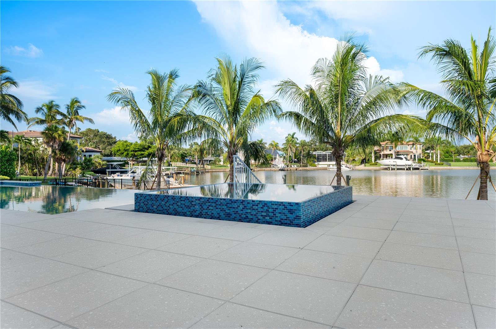 A4592737 Property Photo