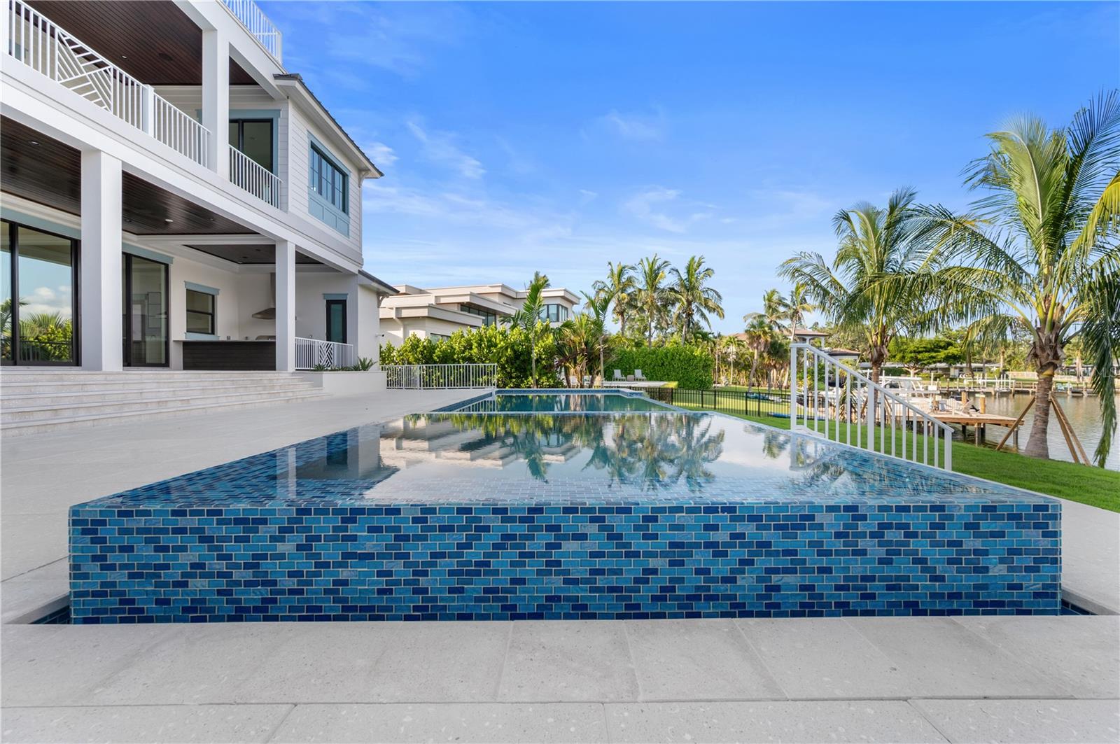 A4592737 Property Photo