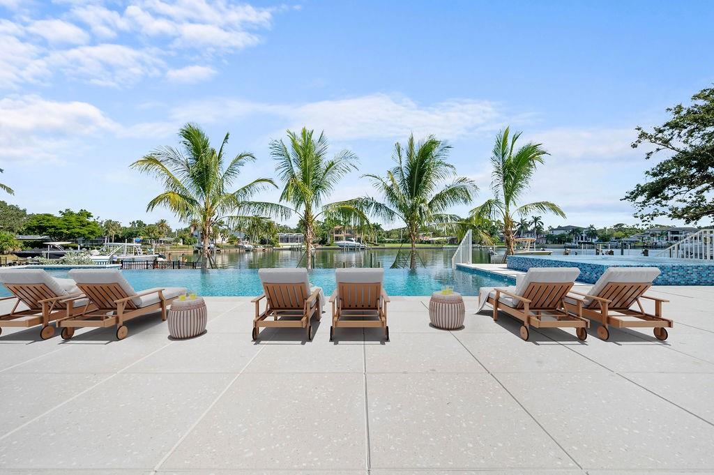 A4592737 Property Photo