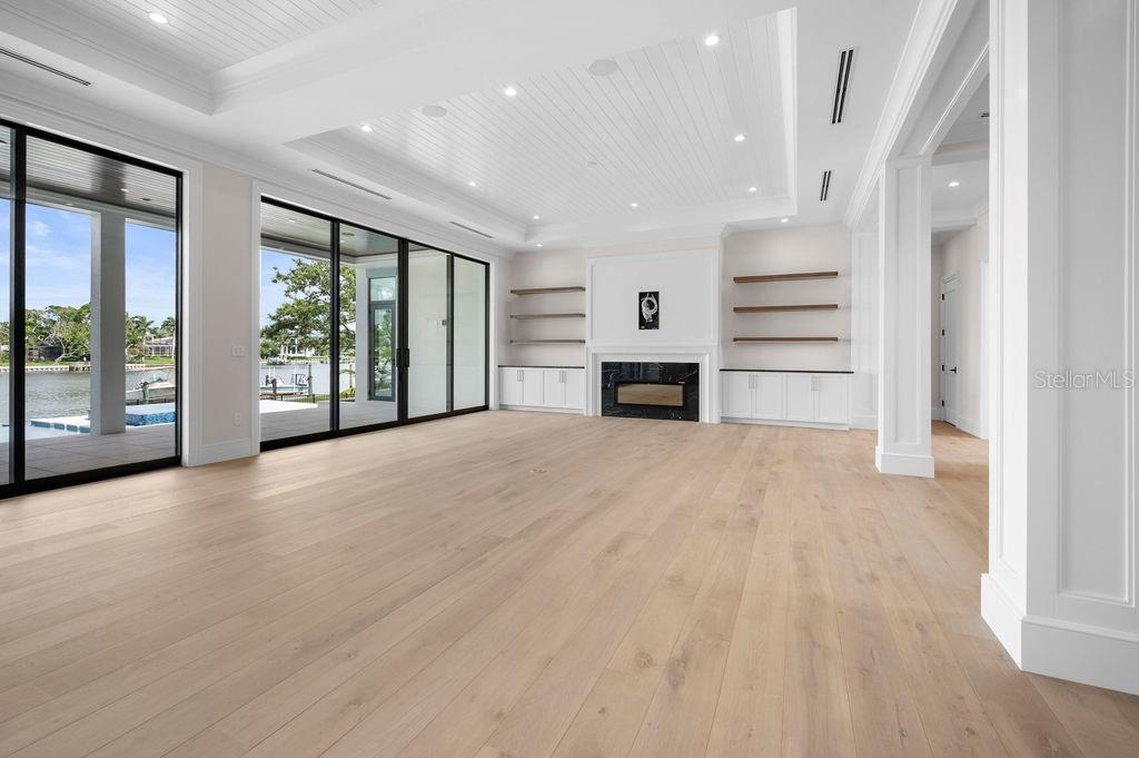 A4592737 Property Photo