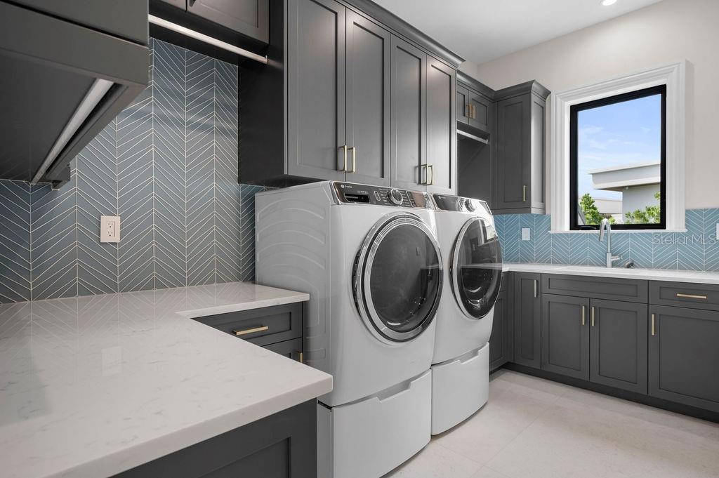 A4592737 Property Photo