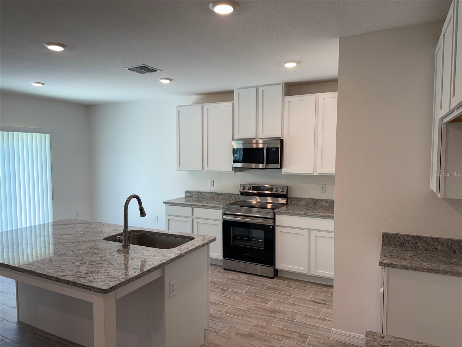 25242 PARAGUAY ST, PUNTA GORDA, FL, 33983