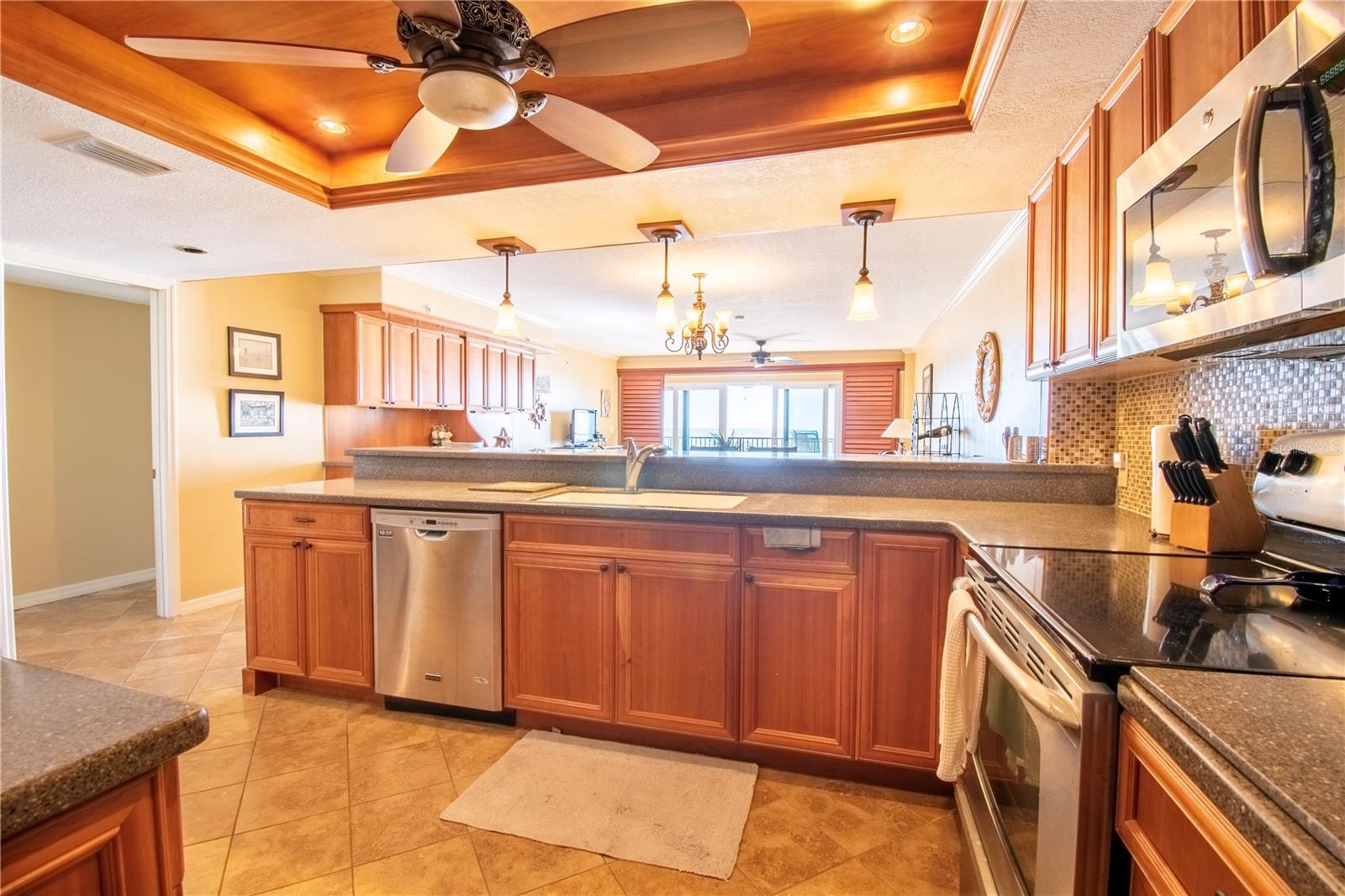 13650 GULF BLVD #302, MADEIRA BEACH, FL, 33708