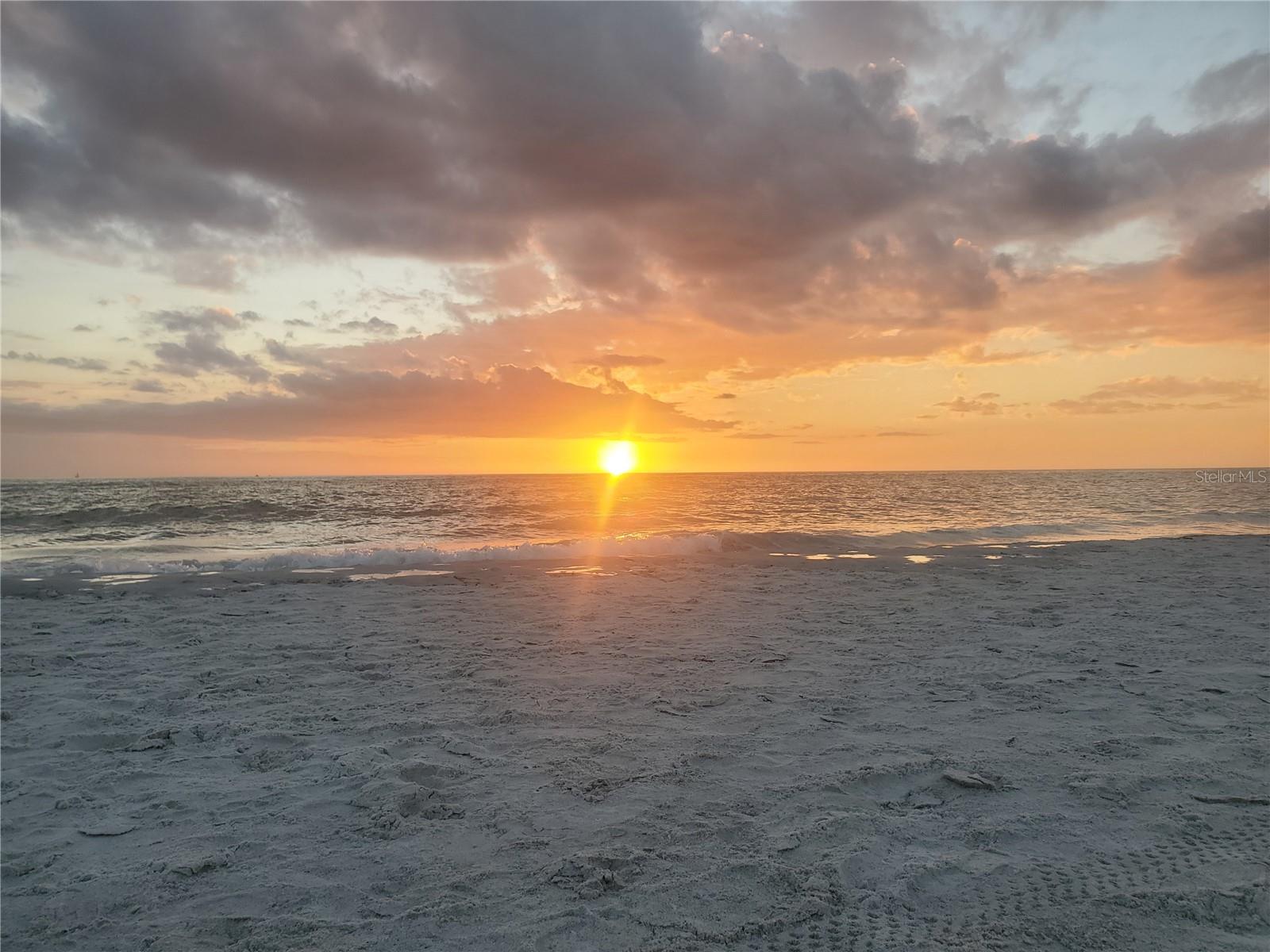 13650 GULF BLVD #302, MADEIRA BEACH, FL, 33708