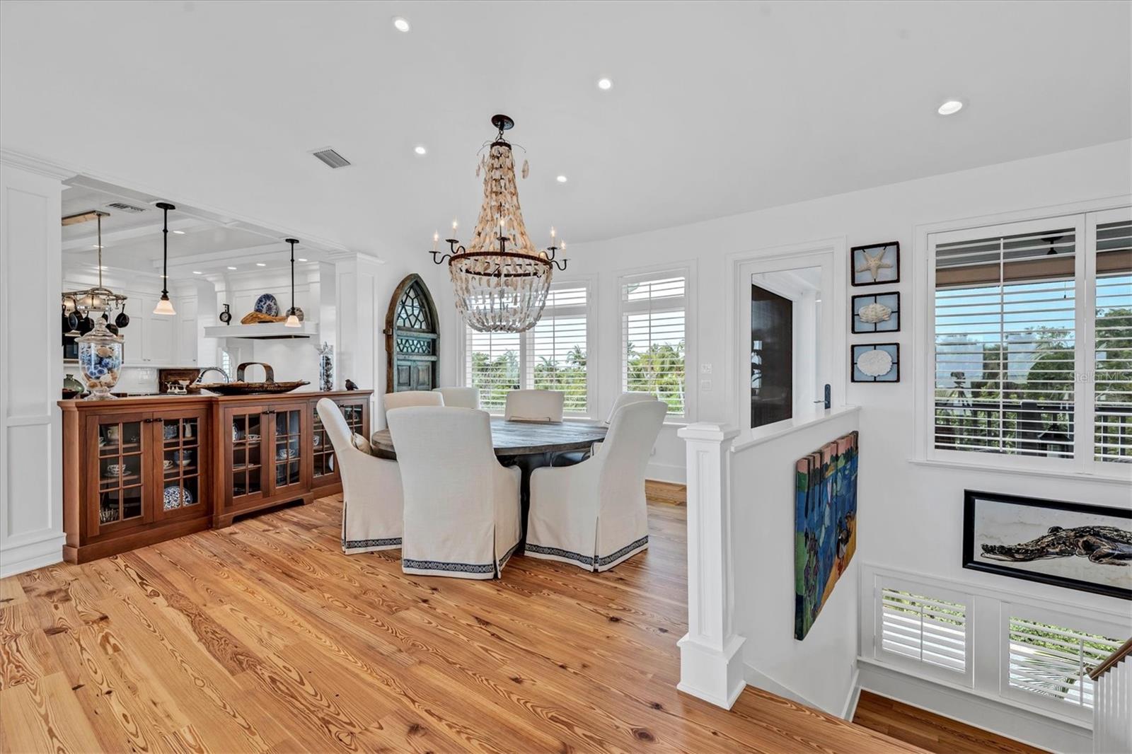 D6133862 Property Photo