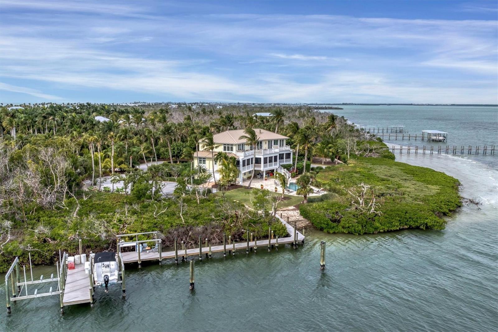 D6133862 Property Photo