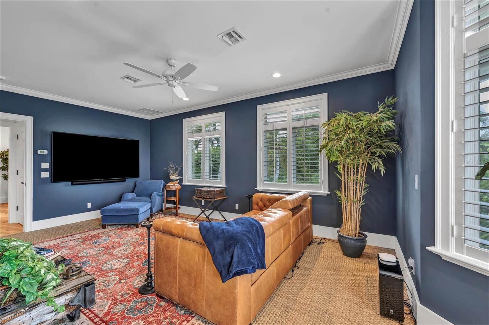 D6133862 Property Photo