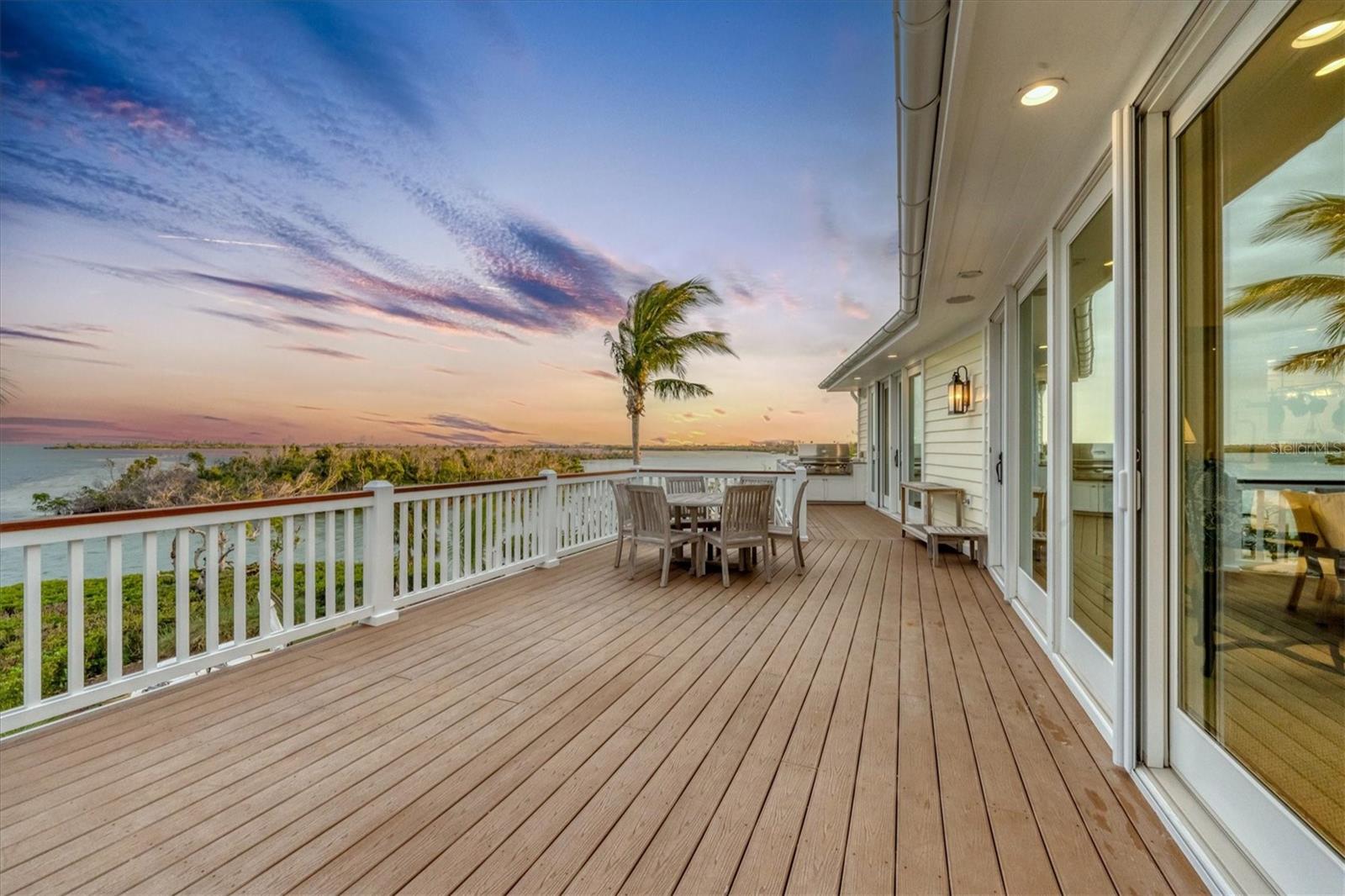 D6133862 Property Photo