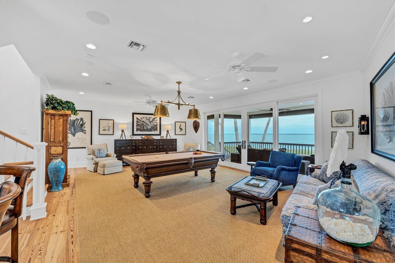 D6133862 Property Photo