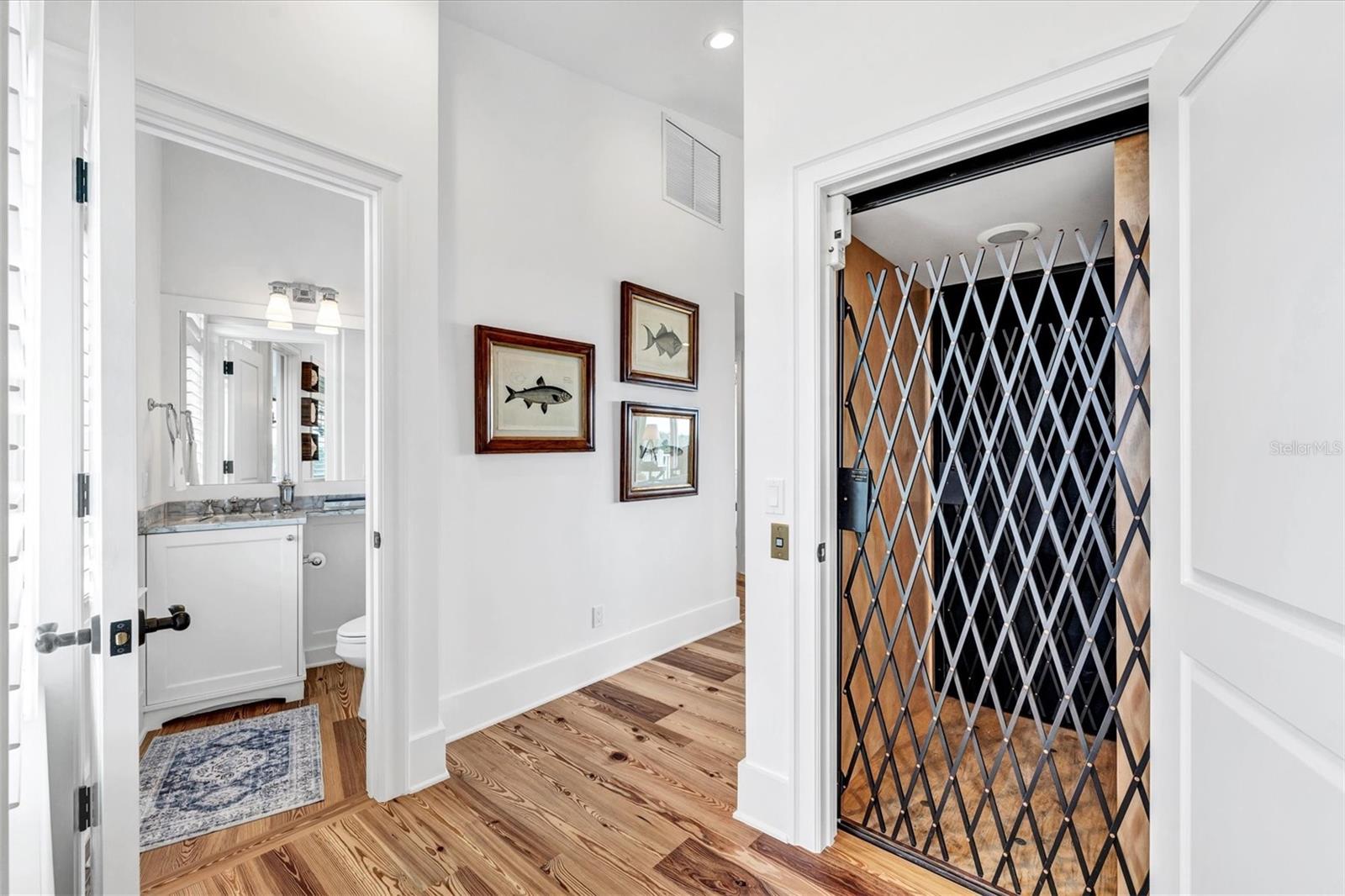 D6133862 Property Photo